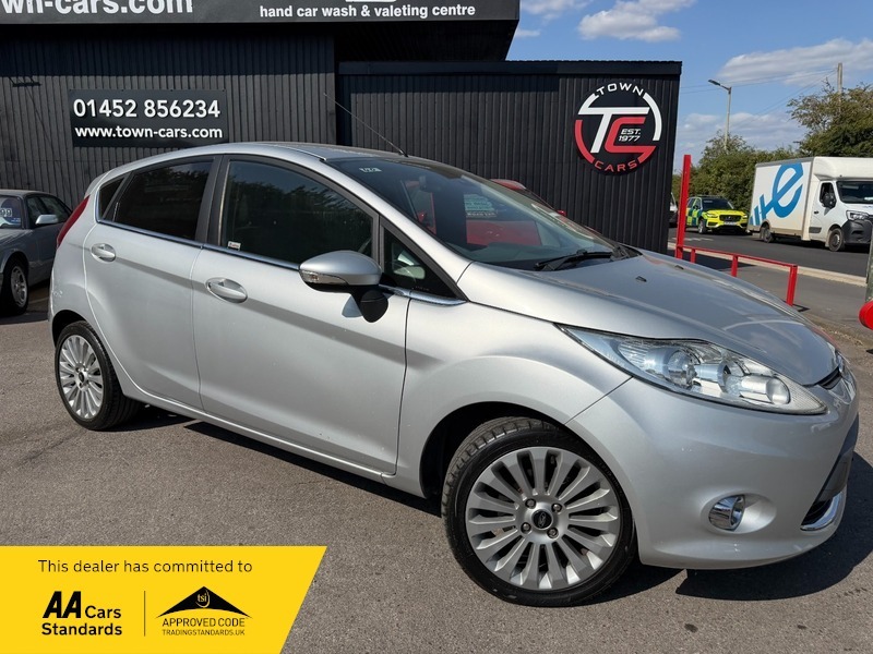 Ford Fiesta Titanium-5 Speed Only 66441 Silver