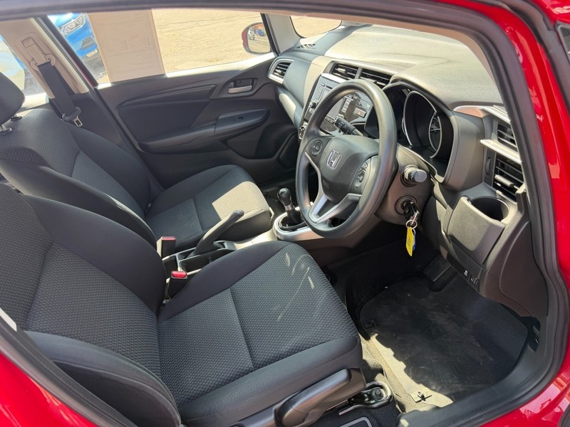Honda Jazz I-vtec S-6 Speed Only MM68GGK Red #4