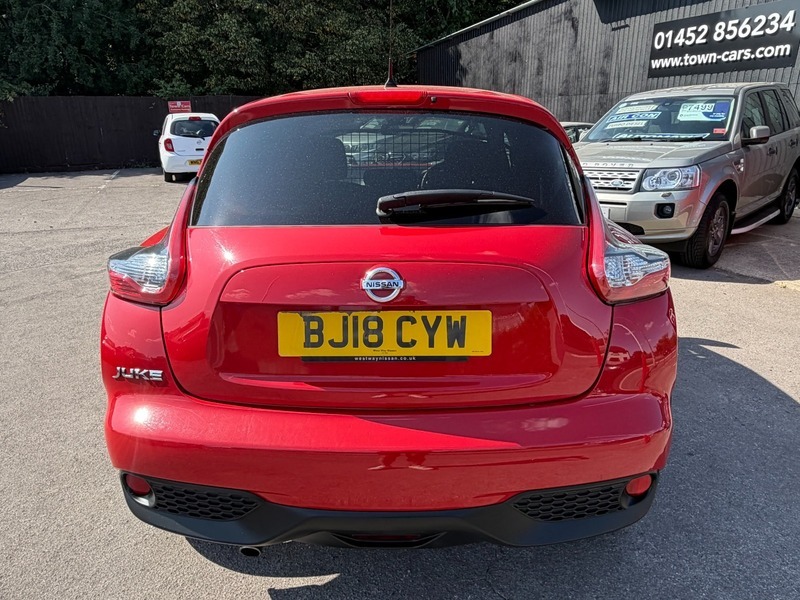 Nissan Juke N-connecta Dig-t- 6 Speed BJ18CYW Red #3