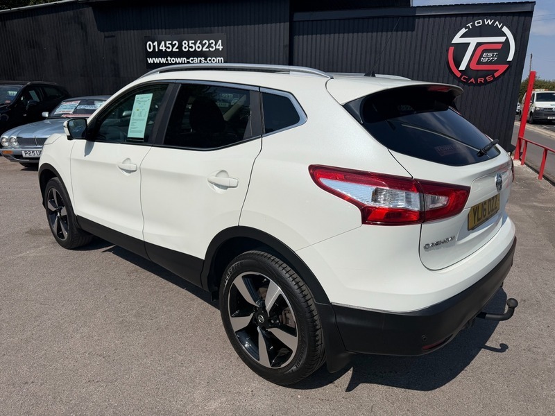 Nissan Qashqai N-connecta Dci-6 Speed Only YL16DZZ White #4