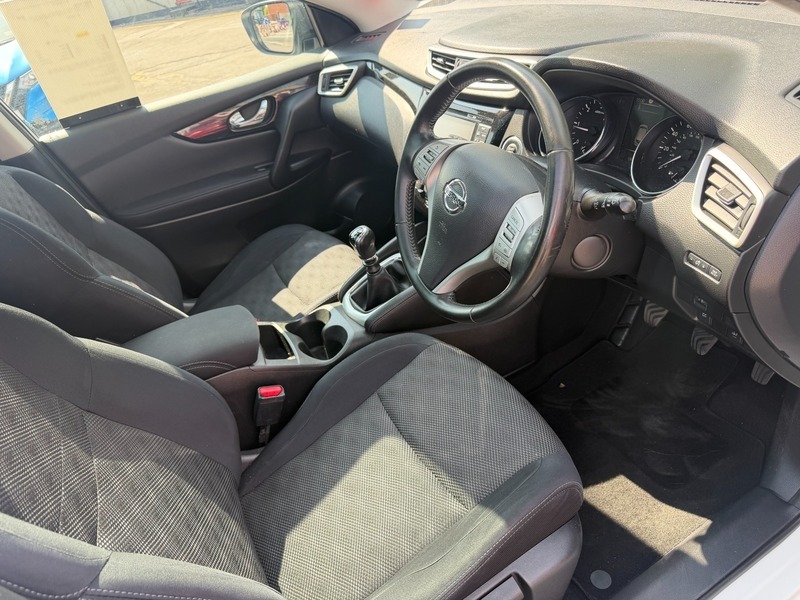 Nissan Qashqai N-connecta Dci-6 Speed Only YL16DZZ White #5