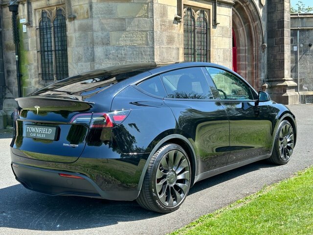 Tesla Model Y Dual Motor Performance Suv 4Wd AJ72ZHP Black #4