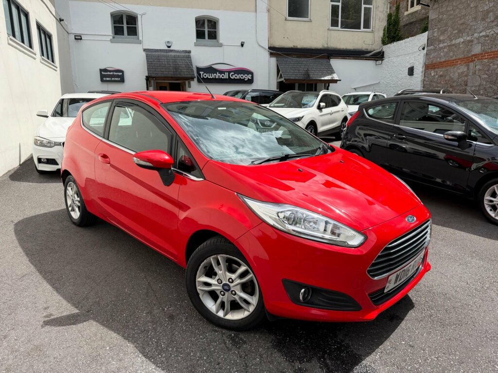 Ford Fiesta 1.0 Zetec Euro 6 Ss Red