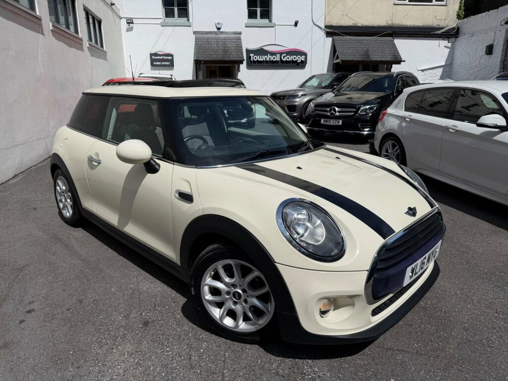 Mini Hatch 1.5 Cooper Euro 6 Ss White