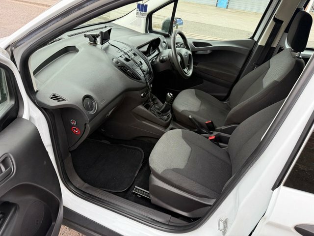 Ford Transit Courier  White #14