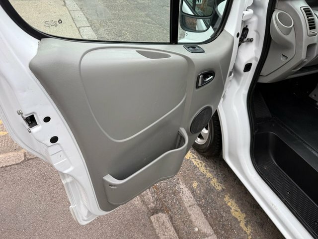 Vauxhall Vivaro 2.0 2900 Cdti Ecoflex Speed Limiter Fwd L1 White #12