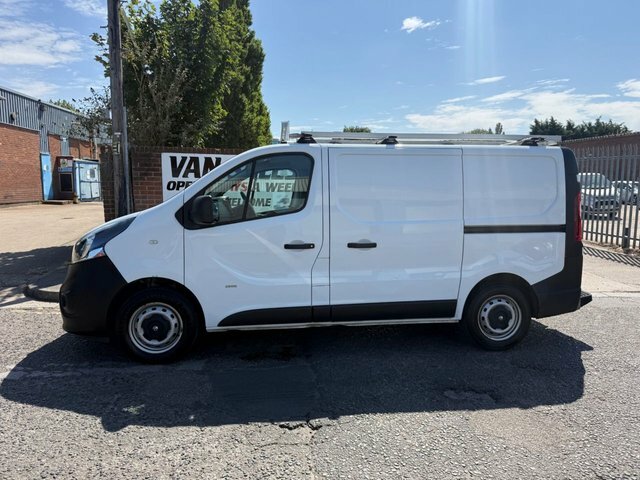 Vauxhall Vivaro Vivaro 2900 Cdti White #9