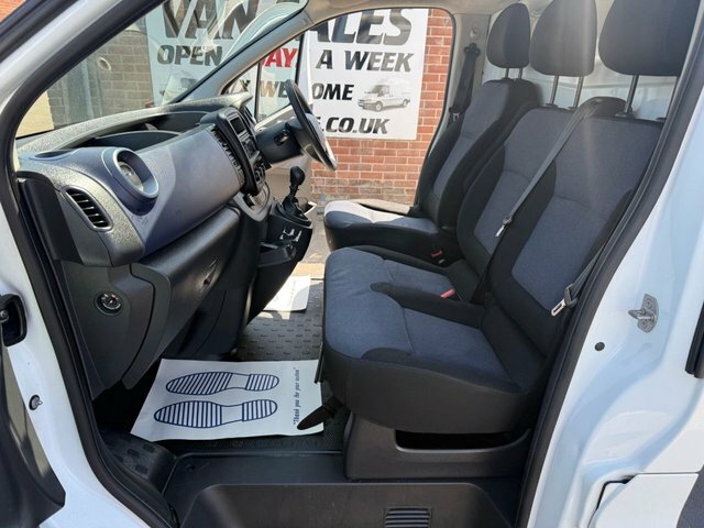 Vauxhall Vivaro Vivaro 2900 Cdti White #16