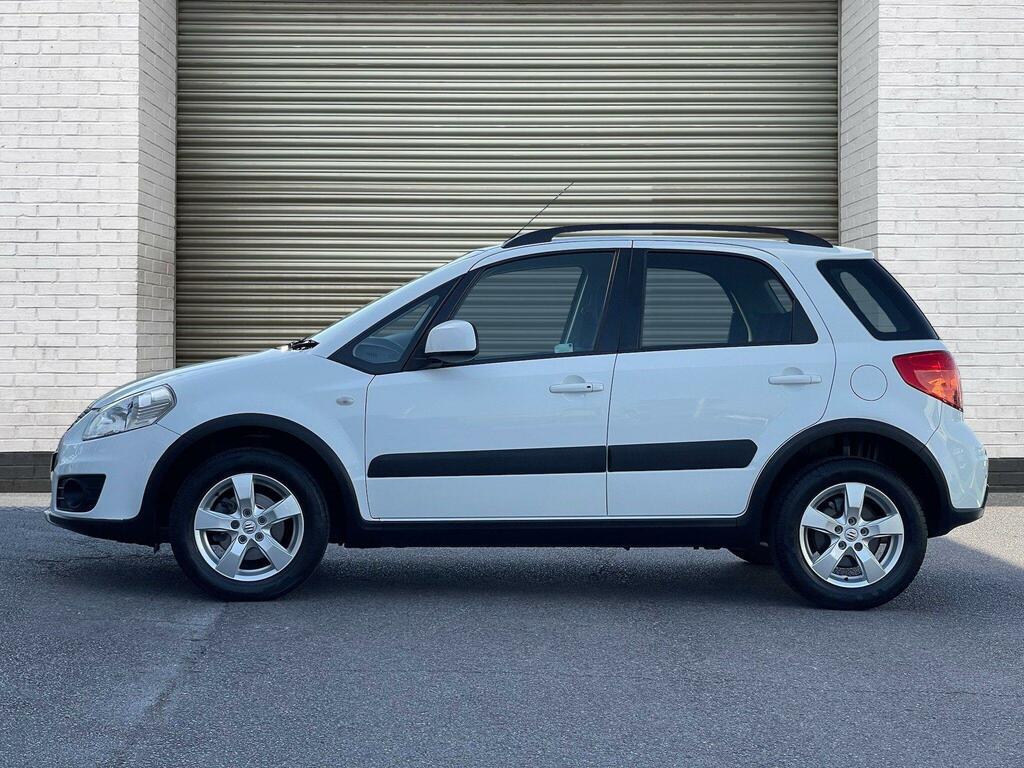 Suzuki SX4 1.6 Sz5 Suv 4Grip Euro 5 120 Ps WD13MLN White #2