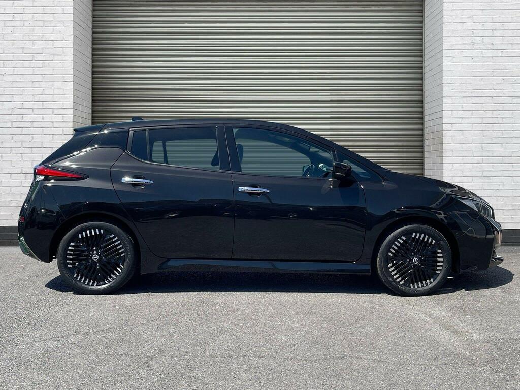 Nissan Leaf 39Kwh N-connecta DS72KZN Black #5
