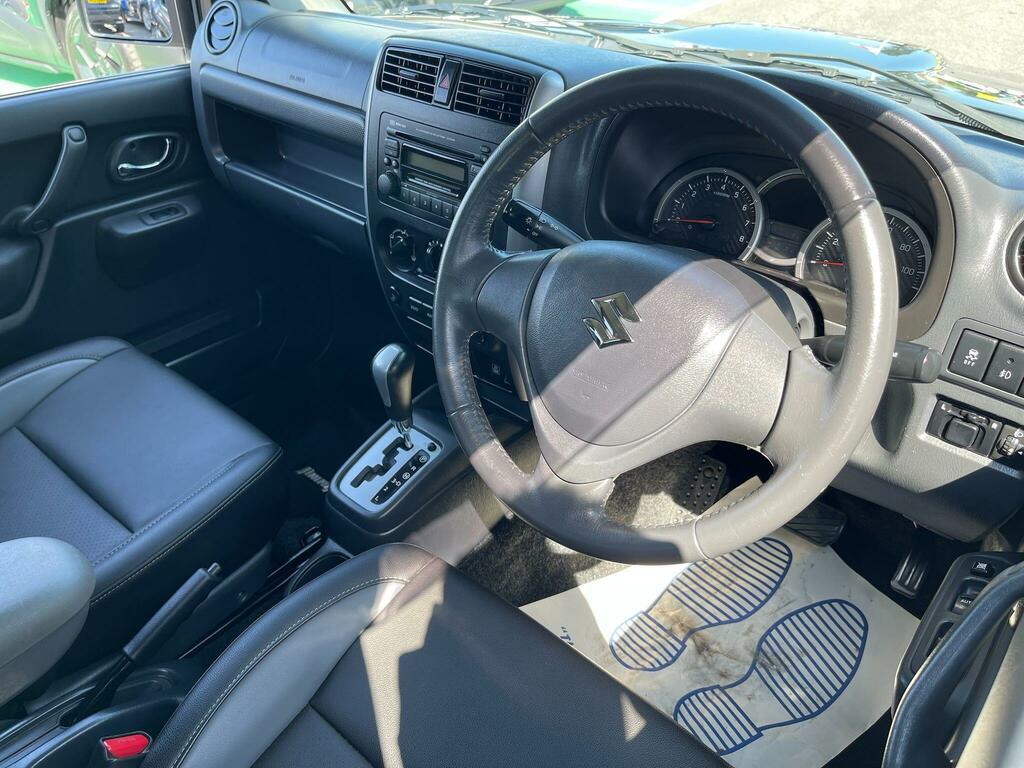 Suzuki Jimny 0.7 Automatic White #14