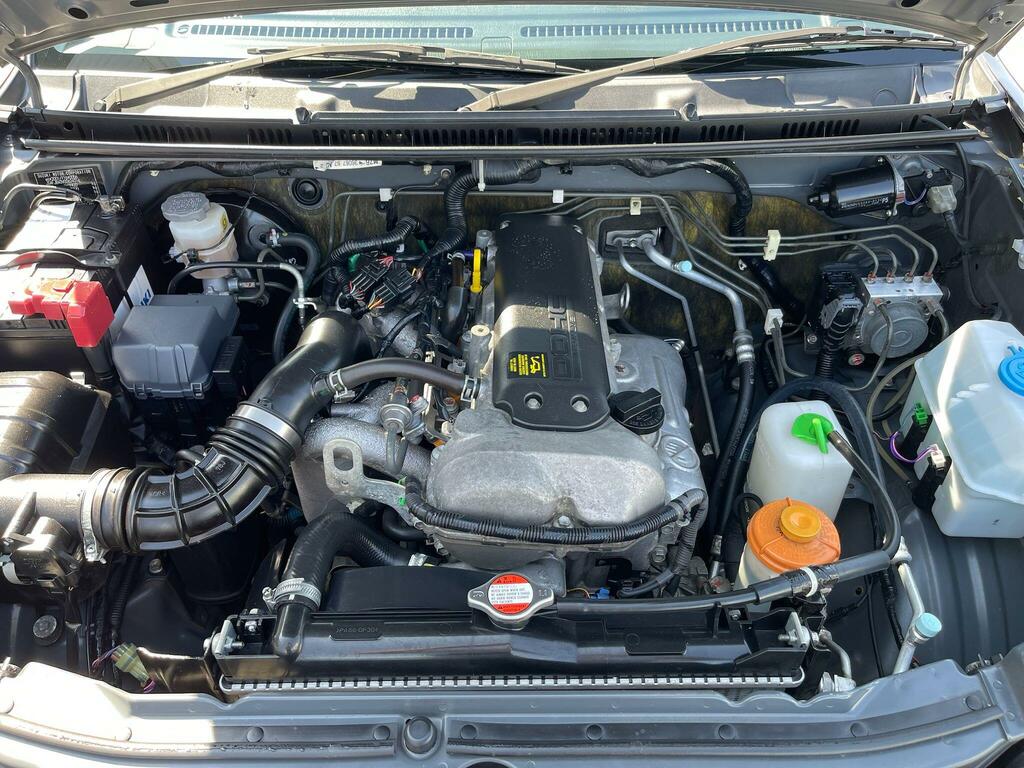 Suzuki Jimny 0.7 Automatic White #13