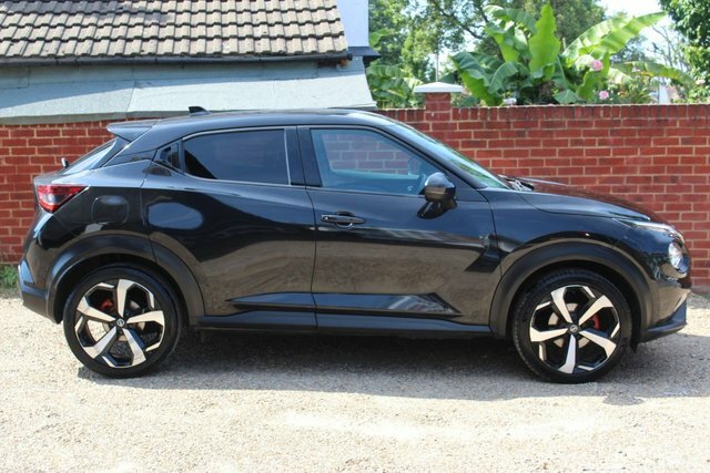 Nissan Juke Dig-t Tekna Suv Black #4