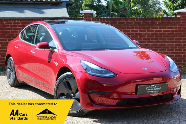 Tesla Model 3 Range Plus Saloon Red
