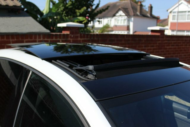 Volkswagen e-Golf Tsi 13Kwh Gte Hatchback White #4