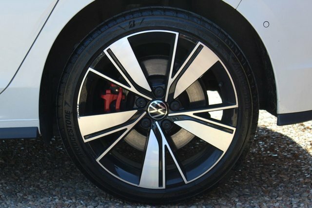 Volkswagen e-Golf 1.4 Tsi 13Kwh Style Hatchback Plug-in H White #14