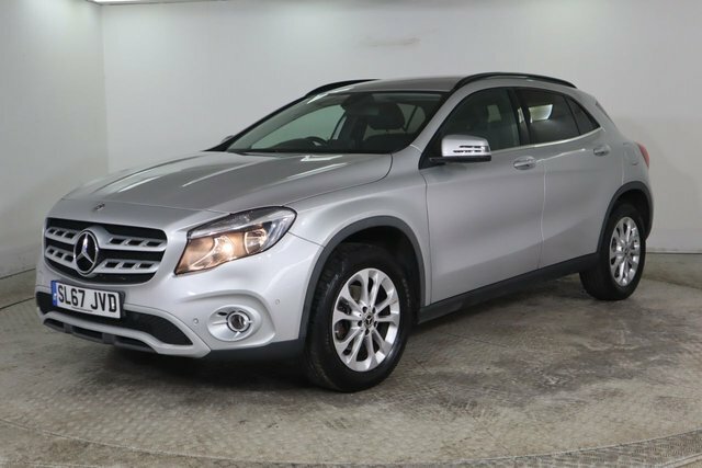 Mercedes-Benz GLA Class 1.6 Gla200 Se Executive Suv Eu Silver #3