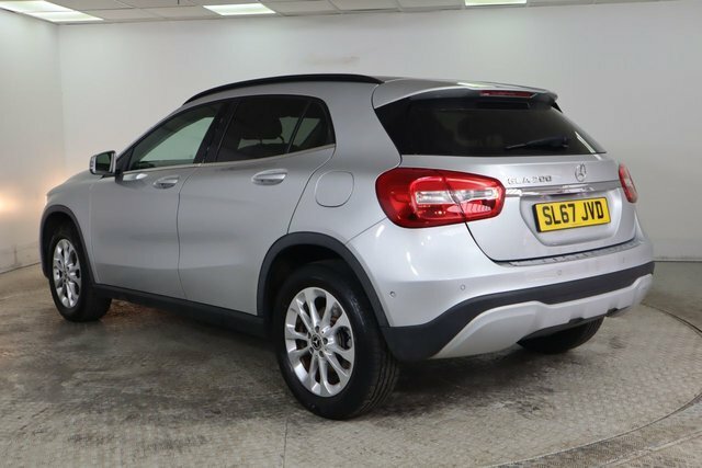 Mercedes-Benz GLA Class 1.6 Gla200 Se Executive Suv Eu Silver #4