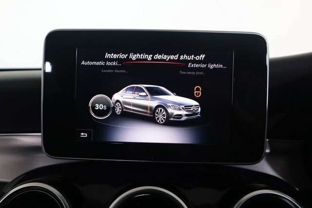 Mercedes-Benz C Class 2.1 C250d Amg Line Premium Plus Coupe White #39