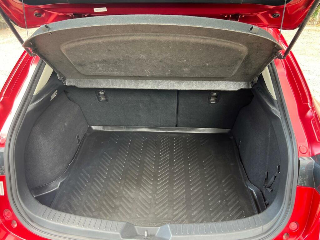 Mazda 3 2.0 Skyactiv-g Sport Black Euro 6 Ss Red #21