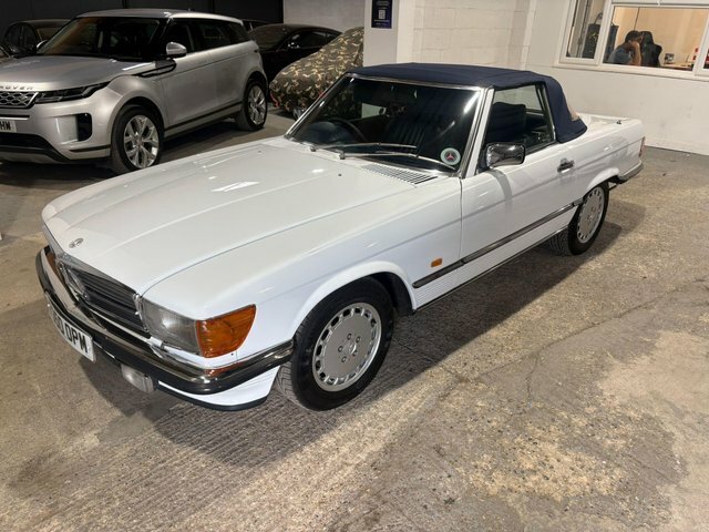 Mercedes-Benz SL Class 320 Sl300 White #3