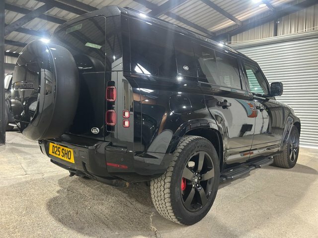 Land Rover Defender 110 2.0 D240 Se 110 7 Seat Green #11
