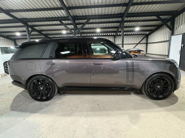Land Rover Range Rover 4.4L Autobiography 5dr Black #10