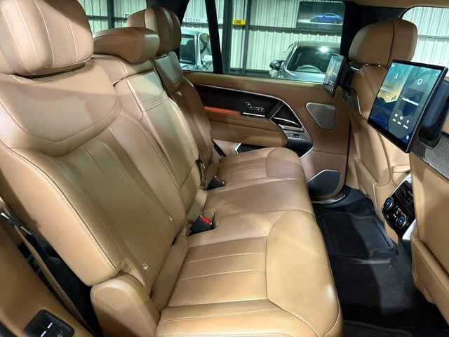 Land Rover Range Rover 4.4L Autobiography 5dr Black #18