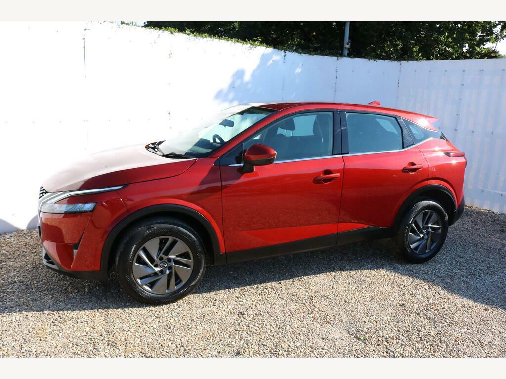 Nissan Qashqai 1.3 Dig-t Mhev Acenta Premium Euro 6 S S GK23FYP Red #3
