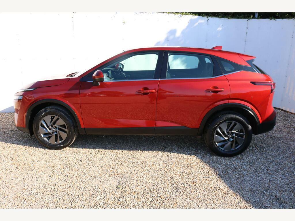 Nissan Qashqai 1.3 Dig-t Mhev Acenta Premium Euro 6 S S GK23FYP Red #4