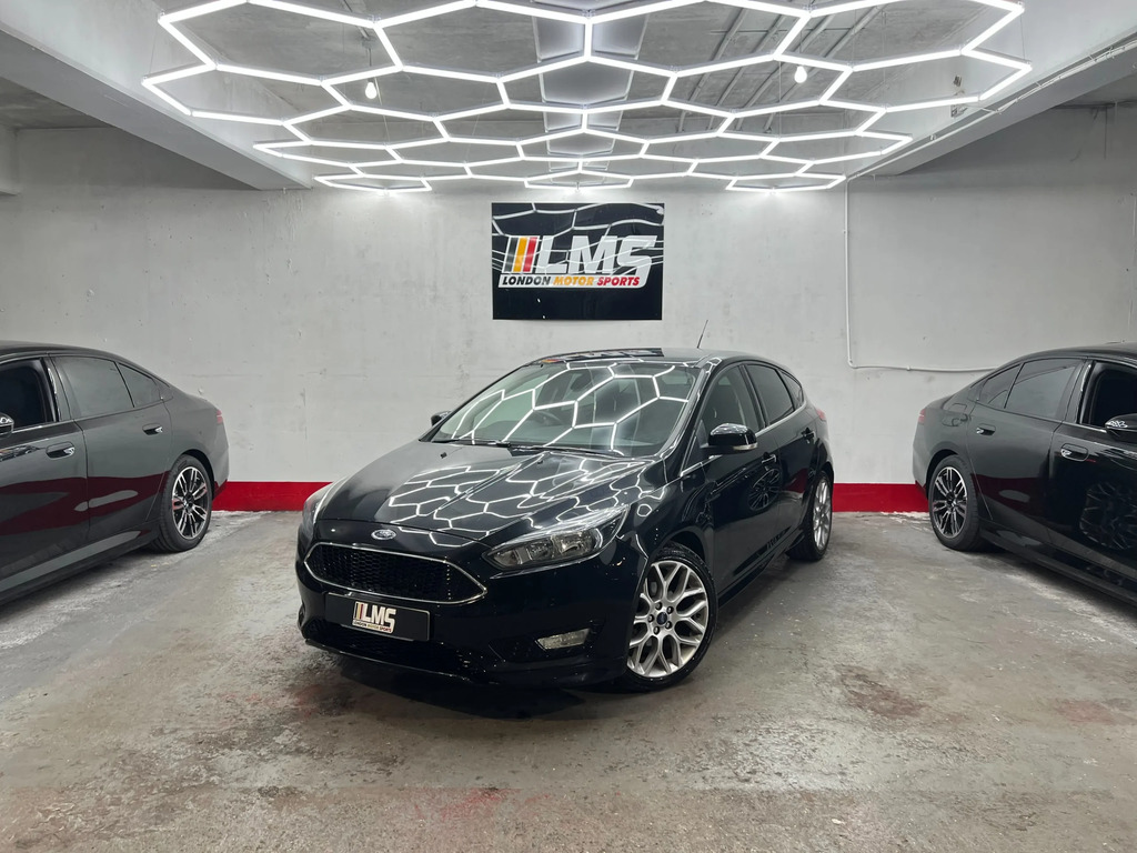 Ford Focus 1.0T Ecoboost Zetec S Black