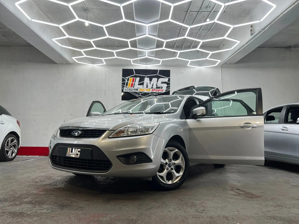 Ford Focus Zetec 3-Door Blue #15