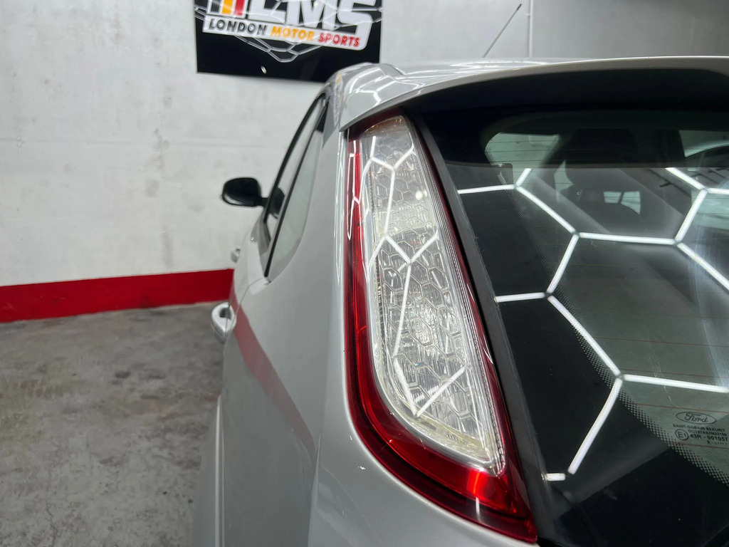 Ford Focus Zetec 3-Door Blue #61
