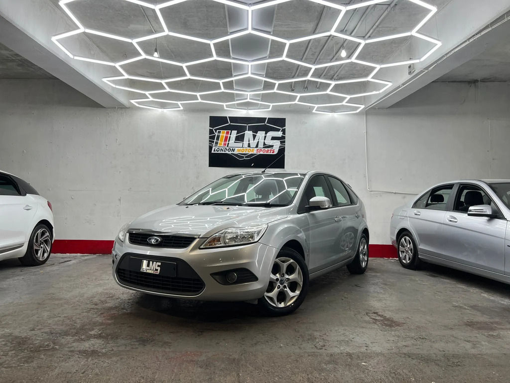Ford Focus Zetec 3-Door Blue #2