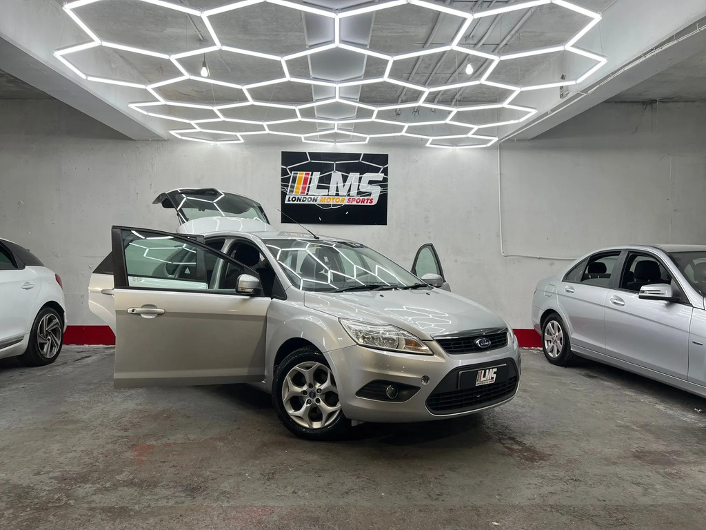 Ford Focus Zetec 3-Door Blue #29