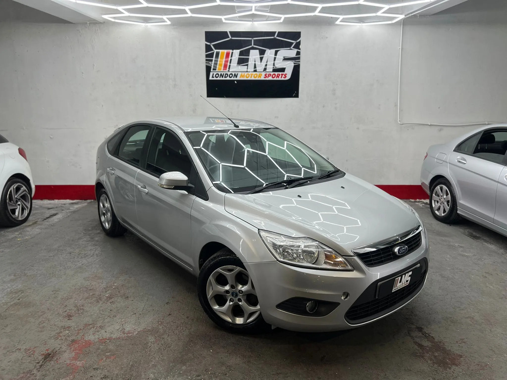Ford Focus Zetec 3-Door Blue #21