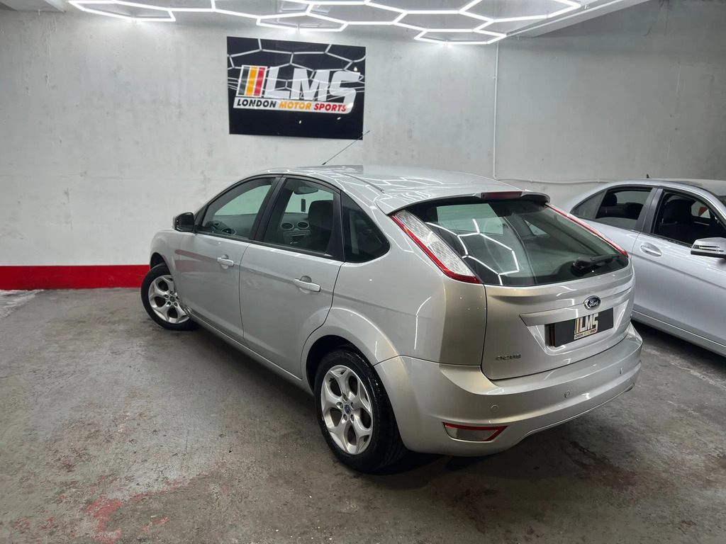 Ford Focus Zetec 3-Door Blue #55