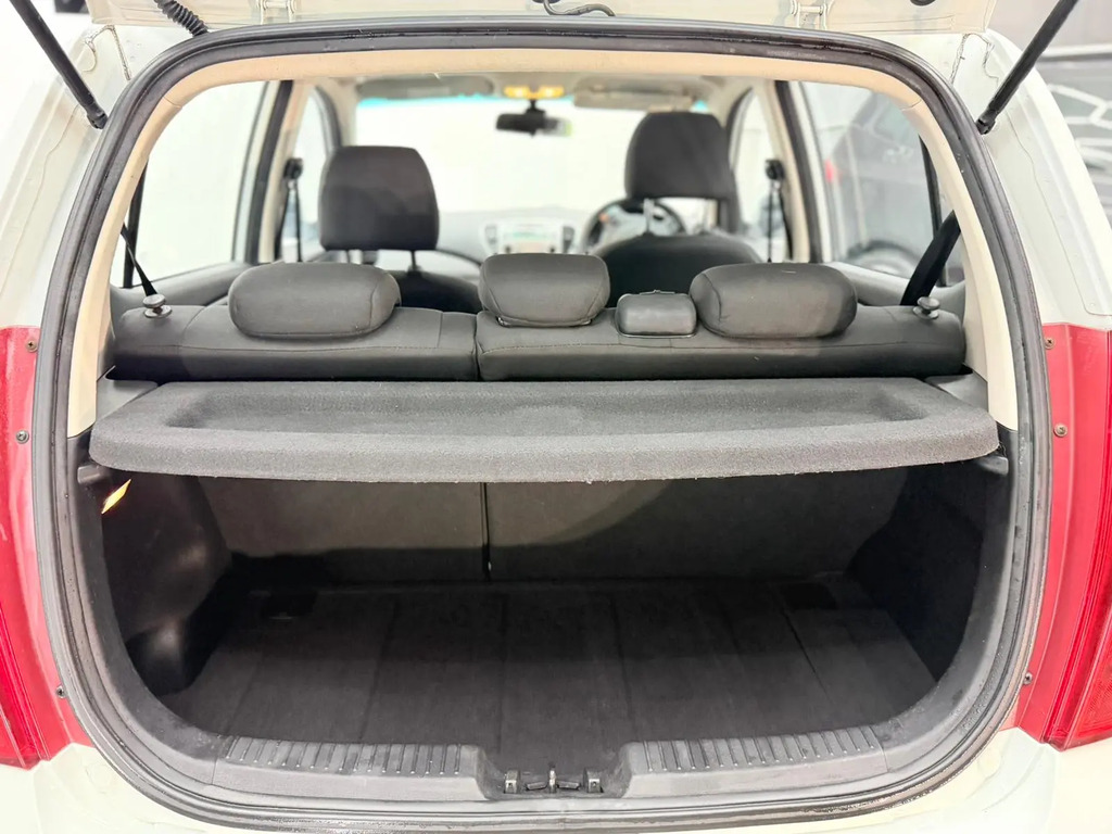 Hyundai I10 Classic Silver #70
