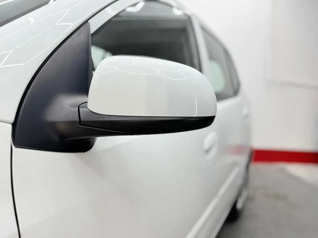 Hyundai I10 Classic Silver #9