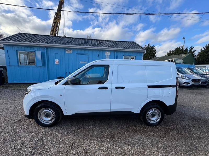 Ford Transit Courier Mpv Black #13