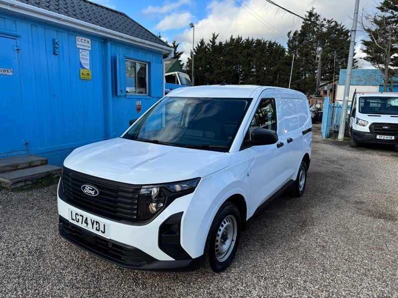 Ford Transit Courier Mpv Black #11