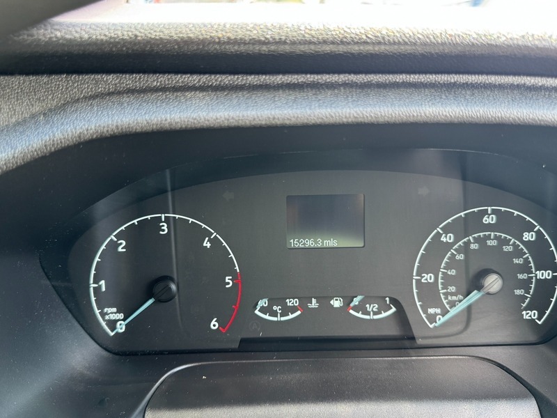 Ford Transit Custom 350 Leader Luton L4 WP22ZDS White #2