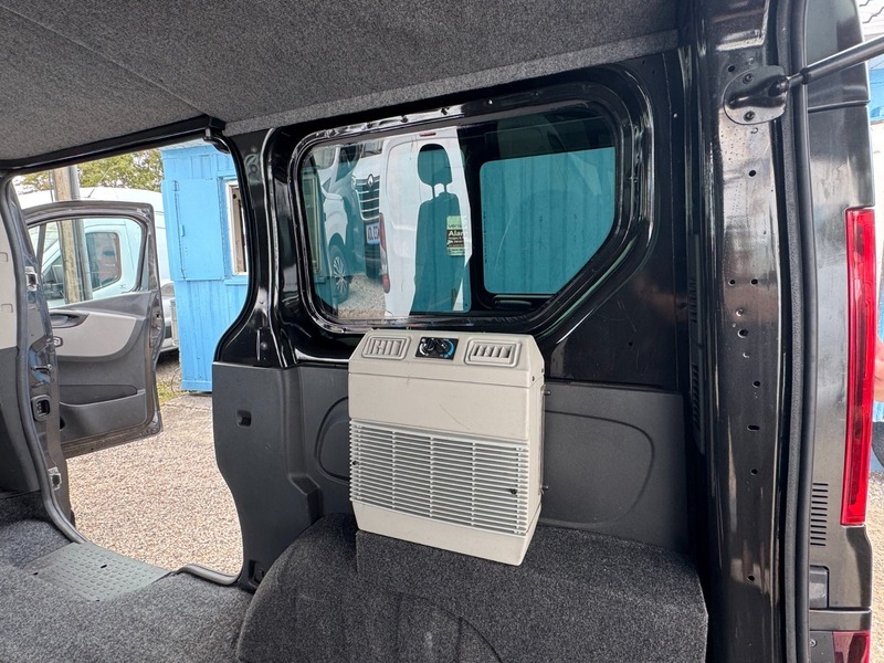 Renault Trafic Sl27 Business White #14