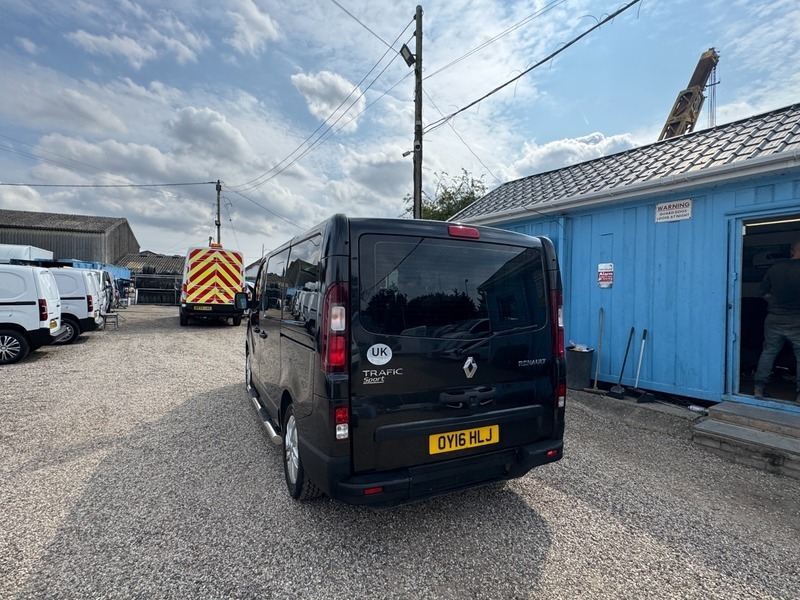 Renault Trafic Sl27 Business White #10