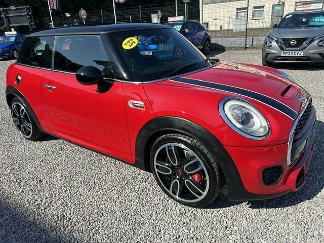 Mini Hatch 2.0 John Cooper Works Hatchback Red #3