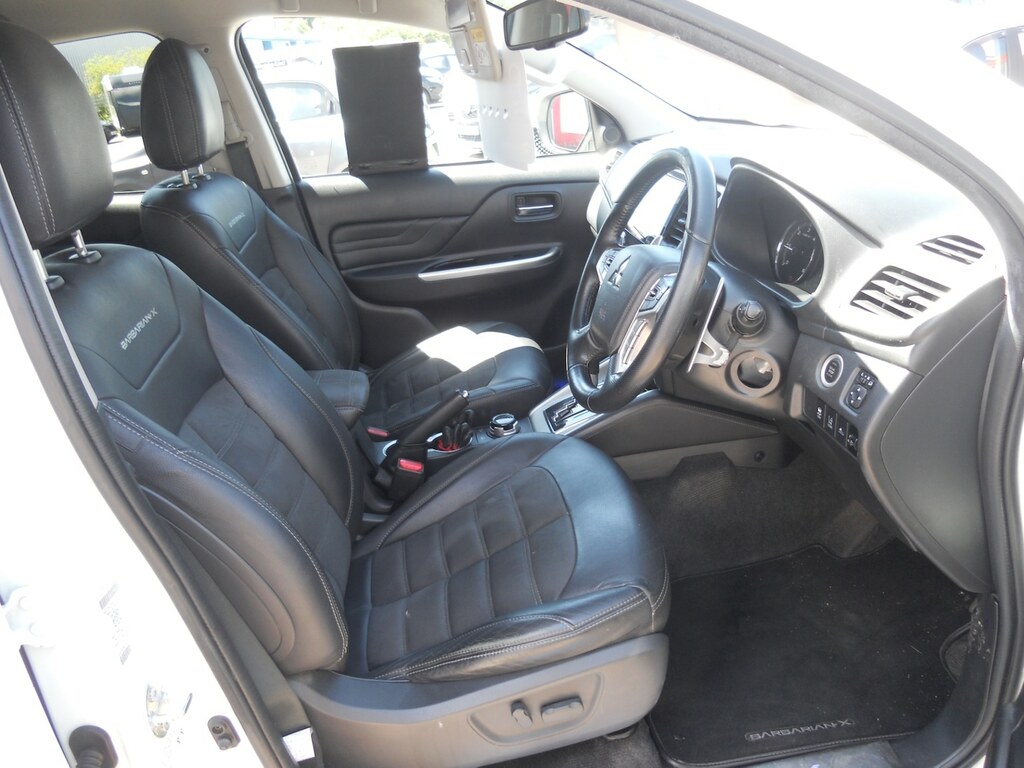 Mitsubishi L200 Double Cab Di-d 150 Barbarian X 4Wd White #6