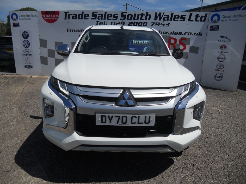 Mitsubishi L200 Double Cab Di-d 150 Barbarian X 4Wd White #2