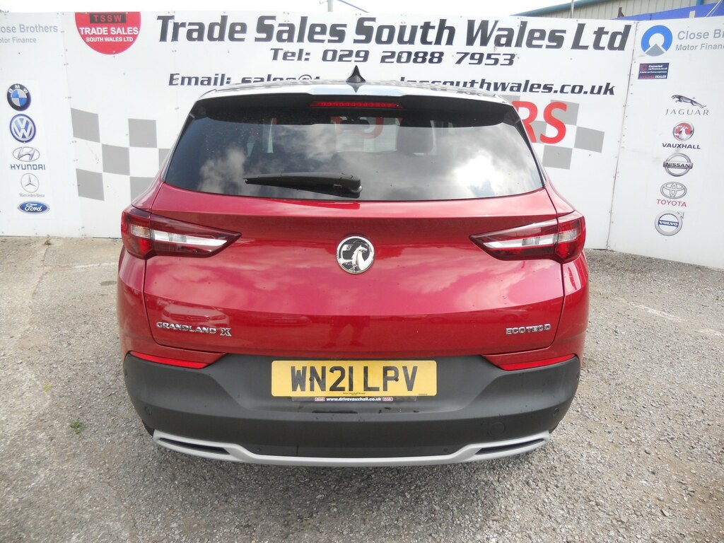 Vauxhall Grandland X 1.5 Turbo D Sri Nav Red #4