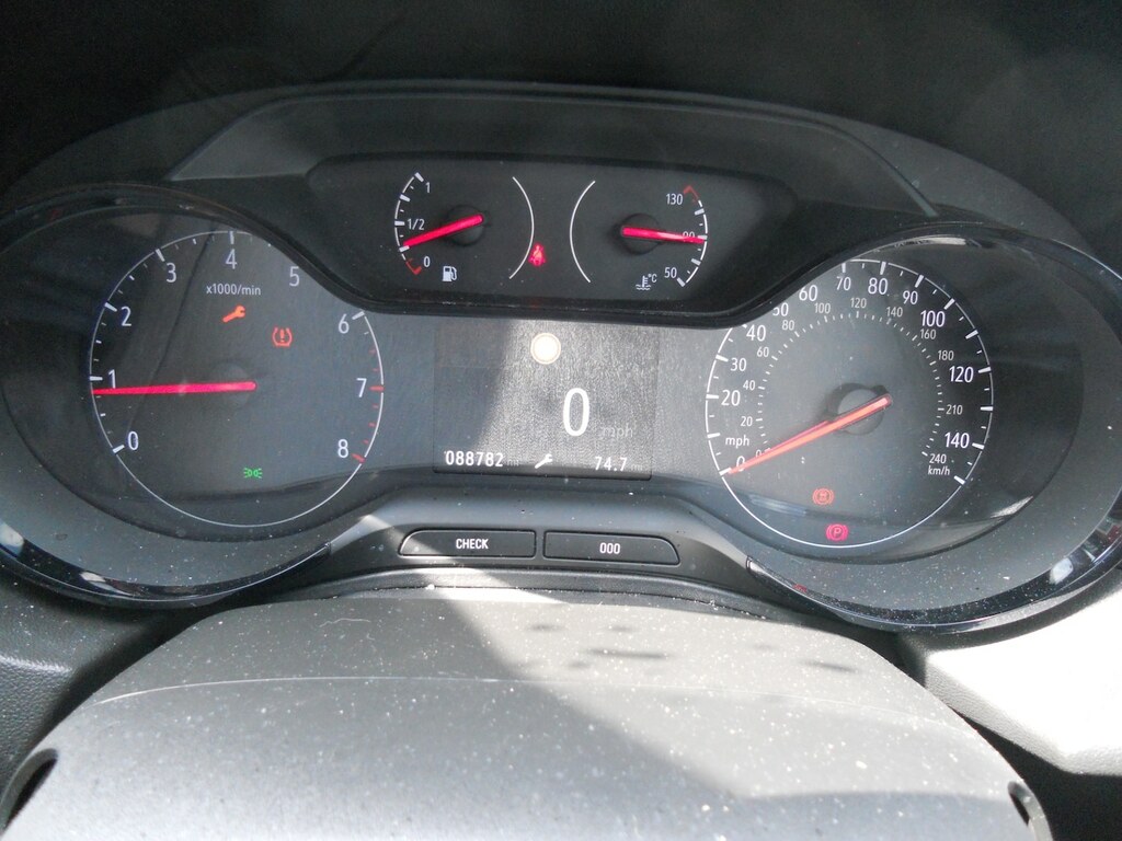 Vauxhall Grandland X 1.5 Turbo D Sri Nav Red #5
