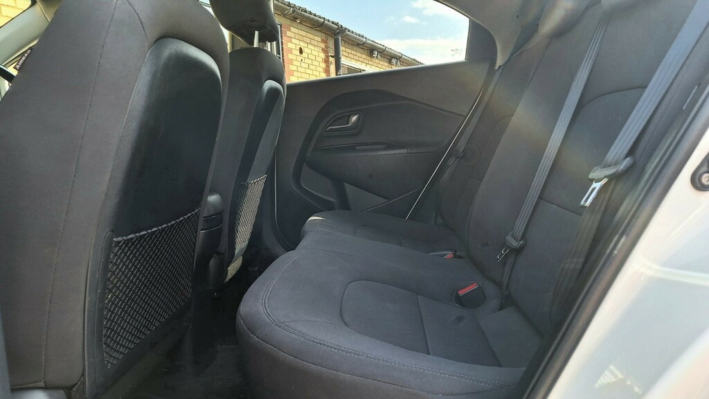 Kia RIO 1.4 Crdi Ecodynamics 2 2016 White #6